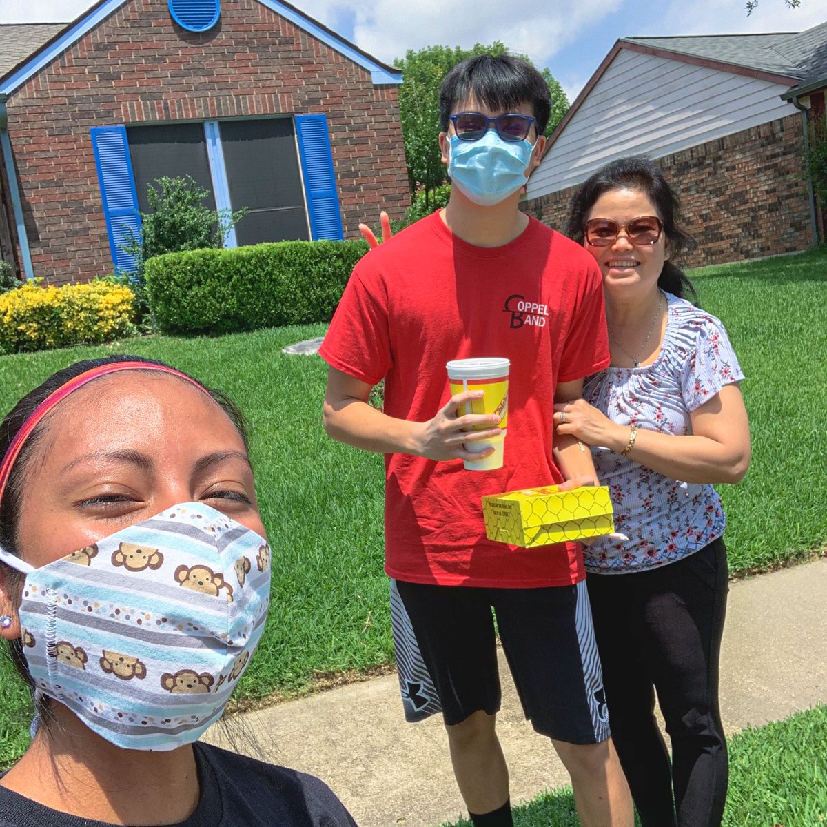CoppellB's tweet photo. How would you like to begin summer break with lunch of your choice?!? Congratulations Nick Tran and Ethan Reaves, our two CHS9 Solo Contest Winners!! Lunch is on me!! #freelunch #specialdelivery #firstdayofsummer #chs9fam #CISDfamily #coppellband #together https://t.co/OH9icfuCi4