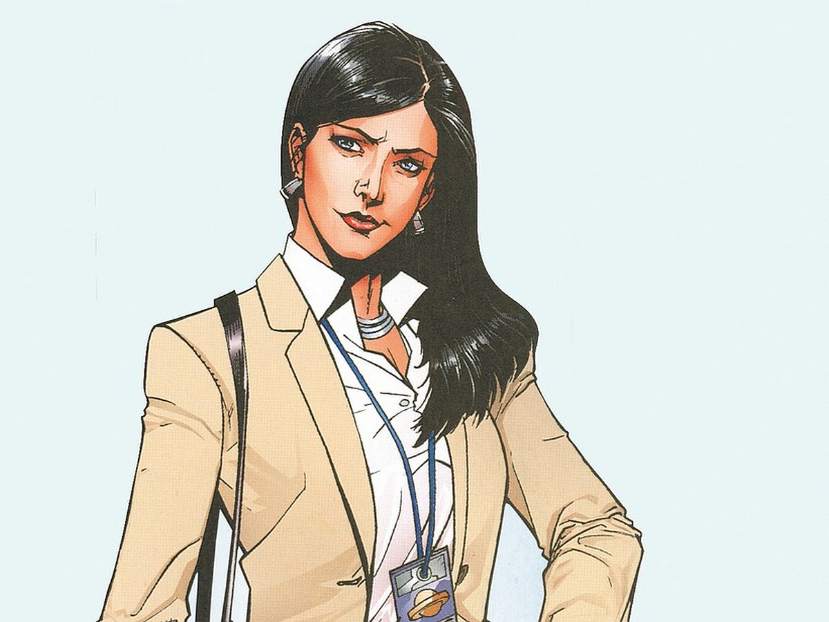  @NetherRealm considers 2nd image an improvement over the original timeline and lore. If you are a DC fan, imagine if DC Universe was rebooted and Lois Lane in main canon was written as Superwoman from Crime Syndicate (Earth-3) with explanation being "that way she has more agency"