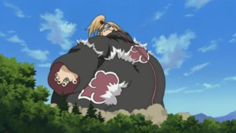 Garuda c4: énorme clone qui disperse des milliards de nano bombes invisibles qui tuent n importe qui qui les respire car les bombes sont absorbées par le corps humain par voie respiratoire. Deidara a créé cette technique pour tuer Itachi.Le plus gros danger de cette technique