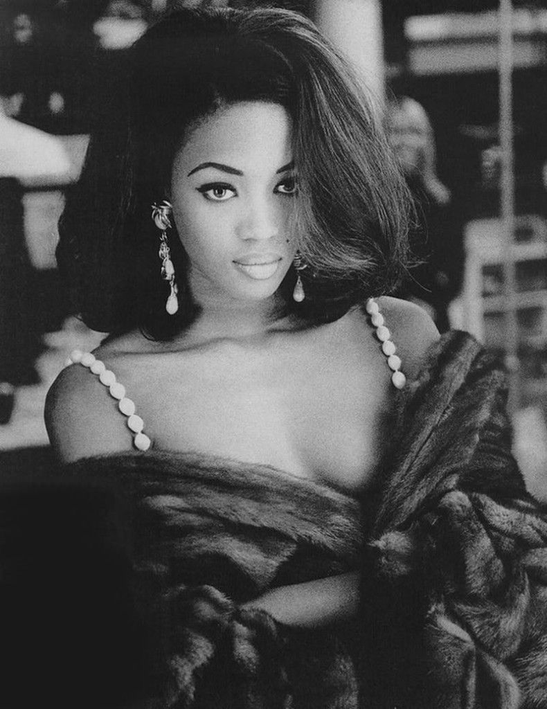 MissNicole_d_'s tweet photo. Happy 50th Birthday to one of the baddest to ever do it!!!! @NaomiCampbell
#HappyBirthday #BlackGirlMagic #Queen #MsCampbell #Legend #FashionIcon #FellowGemini ๐ค๐๐๐ฅณ๐๐๐๐พ๐ฅ๐ค๐๐๐ฅณ๐๐๐๐พ๐ฅ๐ค๐๐๐ฅณ๐๐๐๐พ๐ฅ๐ค๐๐๐ฅณ๐๐๐๐พ๐ฅ https://t.co/7entKotLky