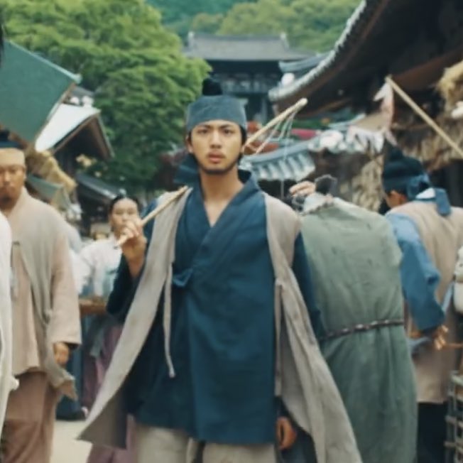 queendelc's tweet image. I just... I can't
#Jin #WhatIsThis #ThatBeard