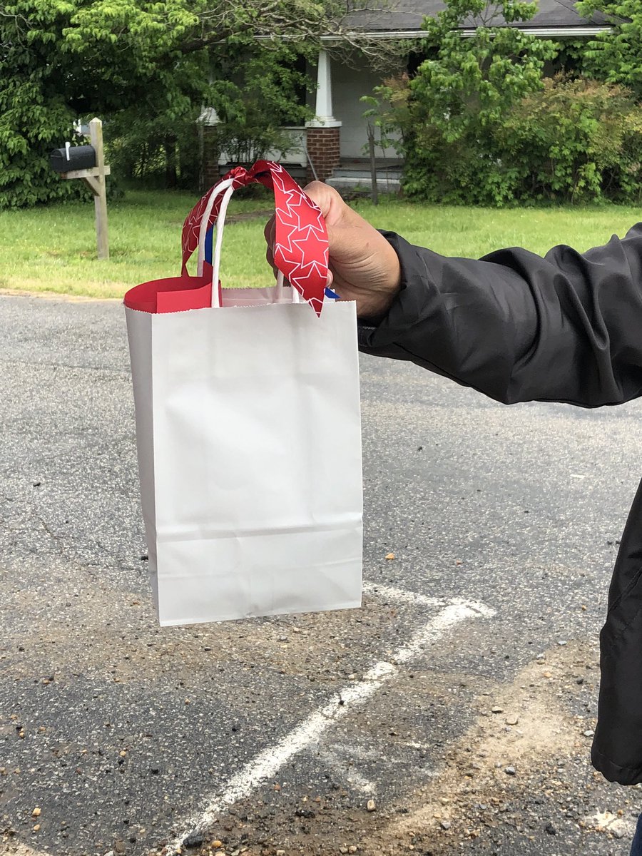 Senior celebration <a href="/OldFortElem/">Old Fort Elementary</a> #oldfortpride