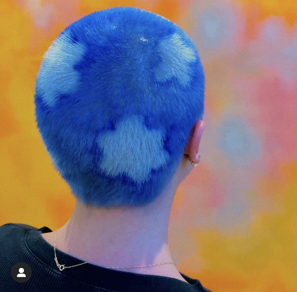 lycheejuce's tweet photo. started dyeing my friends hair👾 https://t.co/T1F1C6mw6k
