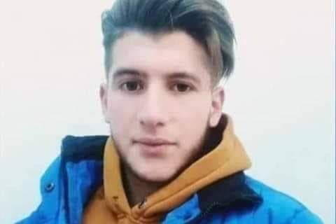 RBouzoAH's tweet photo. الله يرحمه ويصبر قلب أهله!! 
 
بعد التحقيق بمقتل الشاب السوري"علي الحمدان"من قِبل شرطي تركي، تبين أنه تم قتل الشاب عمداً، وأكدت كاميرات المراقبة أن الشرطي قام بقتل الشاب وجهاً لوجه دون أي ملاحقة مع سبق الإصرار والترصد، وسيتم محاكمة الشرطي "فاتح كاراجا" بتهمة القتل العمد https://t.co/0kqPf6han1