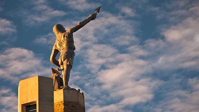katywalls's tweet photo. 12 Best Things to do in Birmingham, Alabama - 2020 List and Images https://t.co/7lgtd8GjiC @rovology @visit_bham #VisitBham #CivilRights #Travel #IFWTWA https://t.co/fP7xBY78NQ