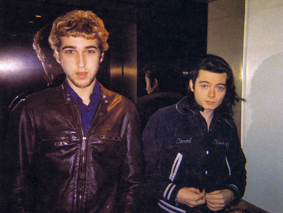 Miojo Indie on Twitter: "Acho tão engraçado encontrar fotos do Daft Punk sem máscara com tanta facilidade hoje em dia. Nos anos 2000 isso era um mistério. Guy-Manuel de Homem-Christo e Thomas