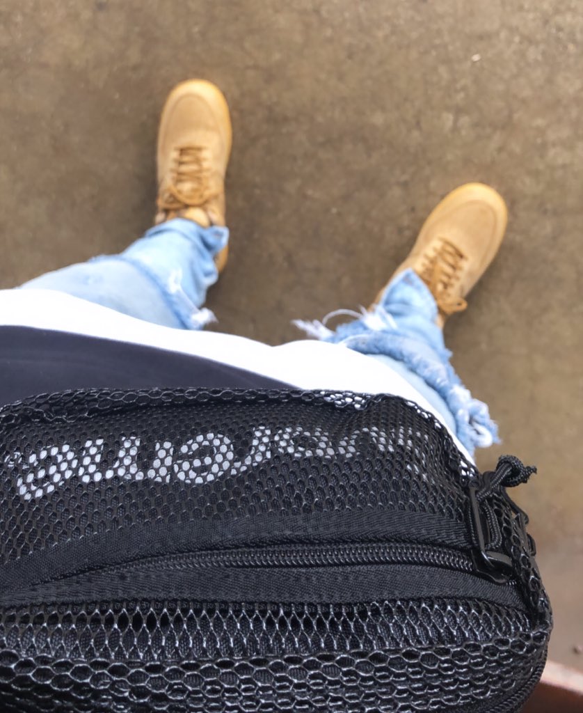 OnTheWayFits's tweet photo. Me in Nike Air Force 1 ‘flax’ low/Golden denim ‘the union’ jean/Supreme small shoulder bag/John Elliot white classic crew. On the way to @ippudous #fitoftheday #onthewayfits #supreme #supremenewyork #nike #airforce1 #johnelliott #goldendenim #menstreetwear #kicksonfire #hypebeast https://t.co/HHn3PhuVM0