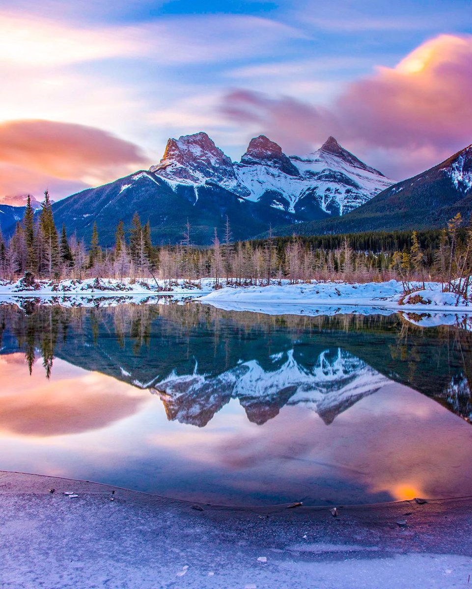 squid59_'s tweet photo. Quel saison préfèrez vous??? #albarta #canmore #threesisters https://t.co/QkDvurrX1M