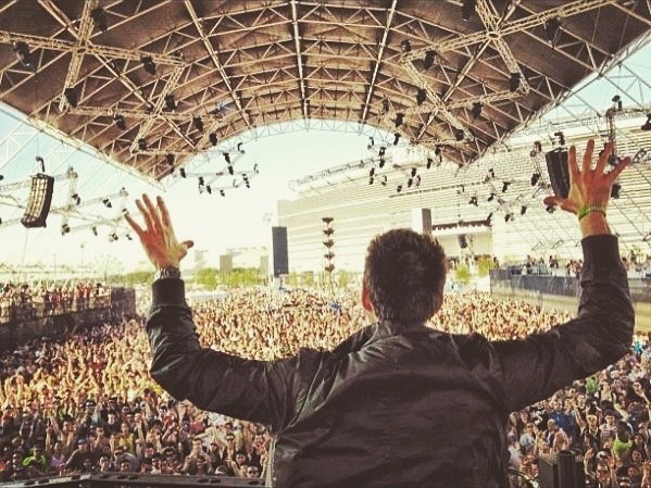 Garuda (@garuda_music) on Twitter photo Some fantastic new tunes in our TRANCE playlist this week ☺️🙌🏻
bit.ly/GEAW_GARUDA
New adds: <a href="/BenGoldMusic/">Ben Gold</a> <a href="/Artento_Divini/">Artento Divini</a> @MaRLo_Music @SomnaMusic @SunnyLax @SpaceCorps_ @QuizzowMusic <a href="/LorenoMayer1/">LORENO MAYER</a> @ChrisSXofficial Some fantastic new tunes in our TRANCE playlist this week ☺️🙌🏻
bit.ly/GEAW_GARUDA
New adds: <a href="/BenGoldMusic/">Ben Gold</a> <a href="/Artento_Divini/">Artento Divini</a> @MaRLo_Music @SomnaMusic @SunnyLax @SpaceCorps_ @QuizzowMusic <a href="/LorenoMayer1/">LORENO MAYER</a> @ChrisSXofficial