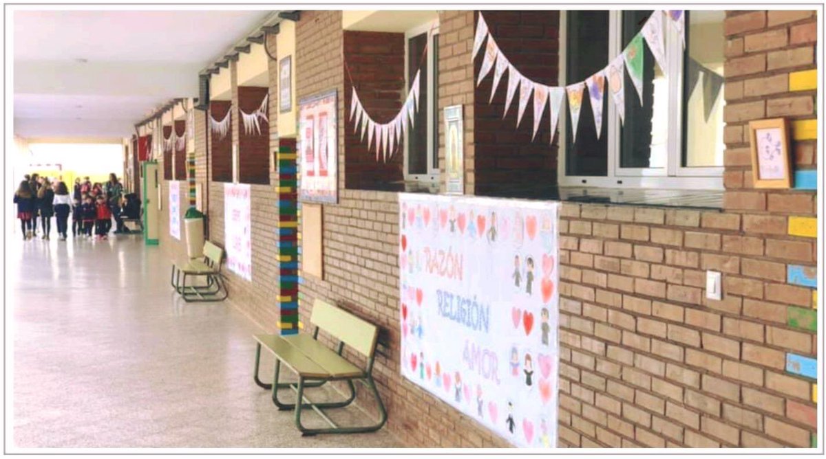 SalesianosADG's tweet photo. #PatioVirtual I Como cada 24, decoramos nuestros patios y pórticos con dibujos de nuestros jóvenes. En el siguiente enlace, tenéis nuestro #patio2020 en honor a María Auxiliadora. Esperamos que podáis disfrutar de él. #mayosalesiano

https://t.co/1gGshG1RPJ https://t.co/l9o178U4K1