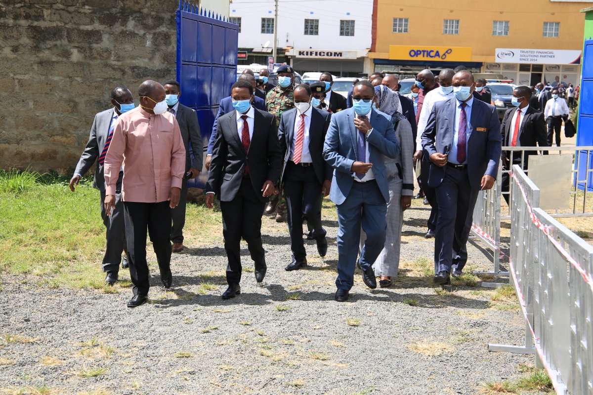 DrAlfredMutua's tweet photo. I must emphasize the significance of continued adherence to regulations aimed at combating the spread of this rare virus. I continue to urge our people to keep to the basics: wash your hands, wear face masks, keep social distance and stay at home. #CovidMachakosBriefing https://t.co/InHAx3BA4W