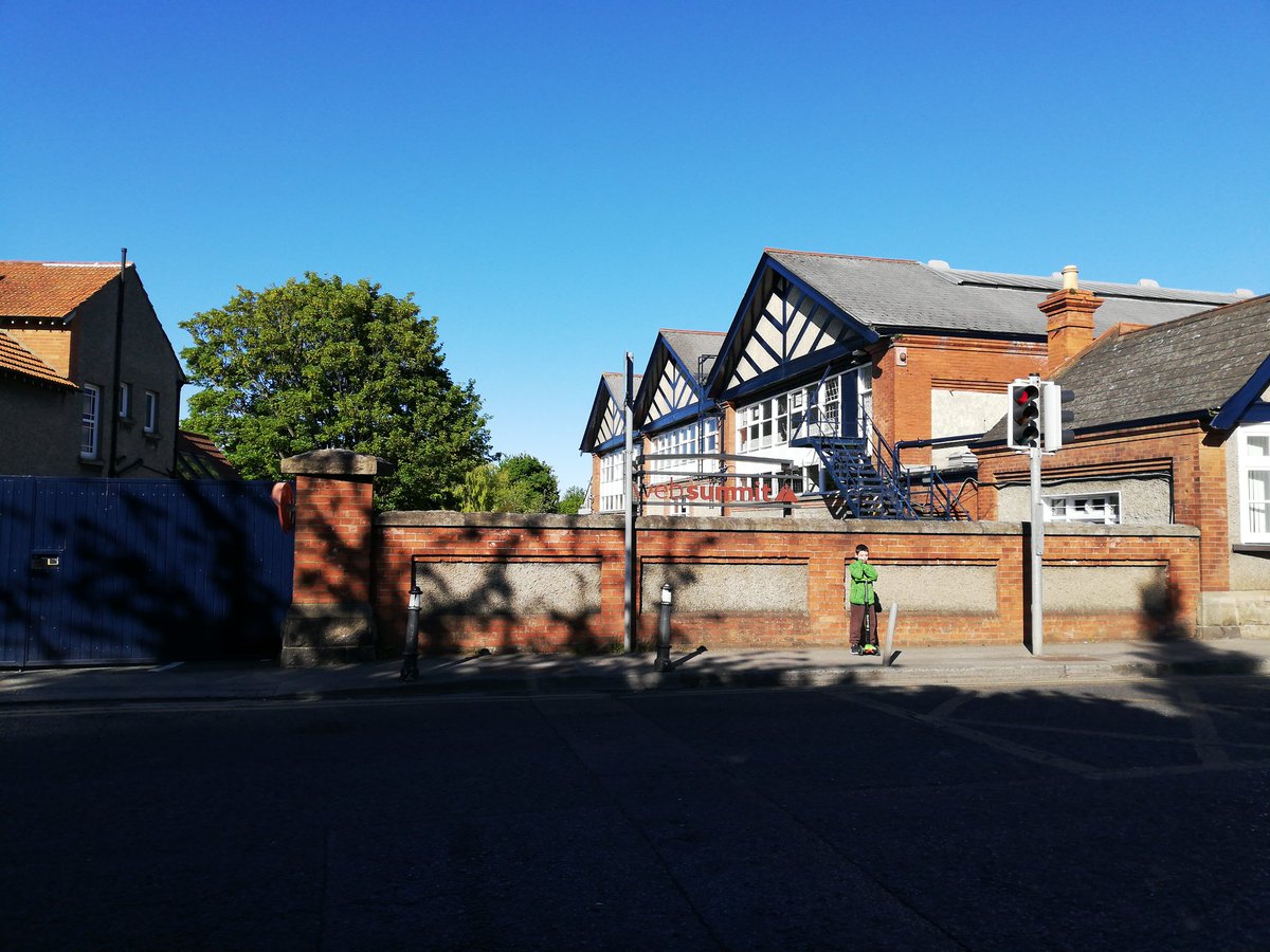 dorcikaborcika's tweet photo. Discovering the exciting past of Dublin. We walked all the way to one of the still standing remainder of the old tram network on Dartry Road #tramdepot #rathminesroadupper, Dublin6 #findinghiddenplaces @stclares1803 #Walktoschoolweek https://t.co/MkYuucGXCe