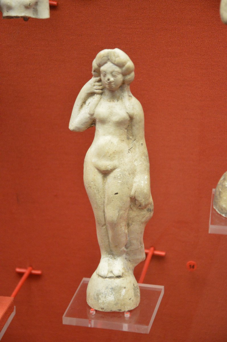 But the Gauls also took to worshipping Romans gods ans goddesses. For example, they loved Venus, because, honestly, who doesn't?  #MuseumsUnlocked at  @Archeonationale