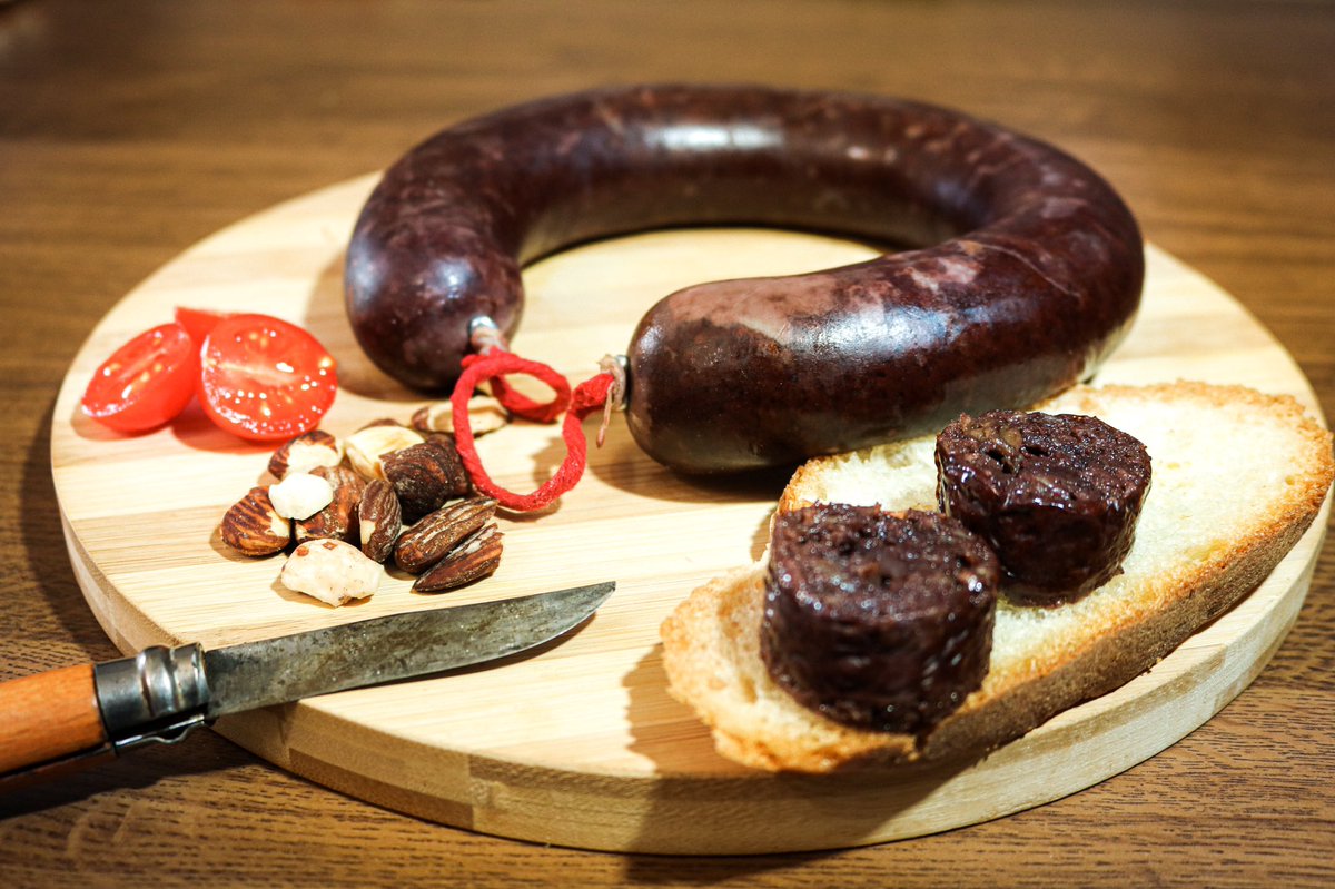 Embutidosseron's tweet photo. ¿Has probado ya nuestra Morcilla?

〰️ Un producto sensorial 〰️

Cada bocado aporta información que solo pueden interpretar tus sentidos.

❇️ “Experimenta tus estímulos” ❇️

#FelizFindeSemana
#morcilla #artesana #gourmet #quality #sensorial #placer #FelizViernes #Fase1 #Fase2 https://t.co/FLx4FE9sVO