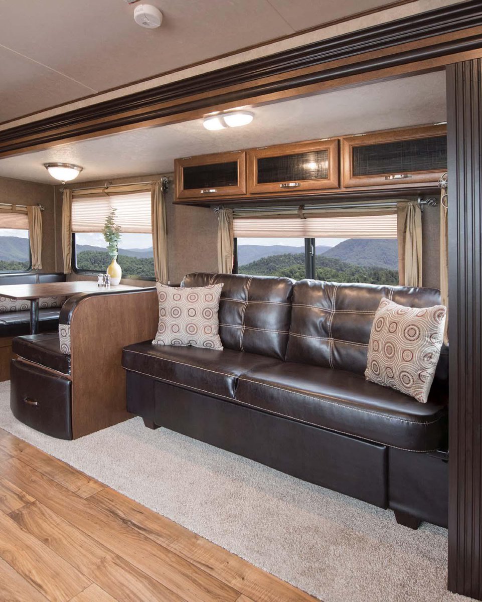 CAMPERiDcom's tweet photo. Whether your RV looks great outside or not, it's the interior that really makes or breaks your camping experience: https://t.co/R3sgO8BPzT https://t.co/P4Qd4Xru8U