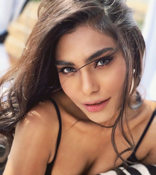 Zara Abid Pakistani model IMAGES, GIF, ANIMATED GIF, WALLPAPER, STICKER FOR WHATSAPP & FACEBOOK