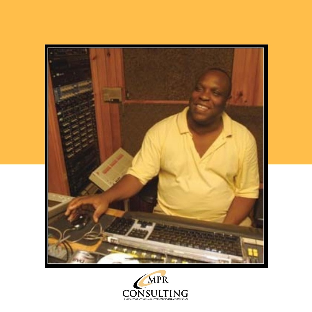 The_Malaika's tweet photo. #BobbyDigital sunset: May, 21st 2020.
Robert "Bobby Digital" Dixon was an influential Jamaican #reggae and #dancehall producer.
May his soul, #RIP Our condolences to his wife, son, loved ones and the @digitalbrecords family 💚💛❤ His music lives on! #MPRconsulting https://t.co/3EOyh7dLKM