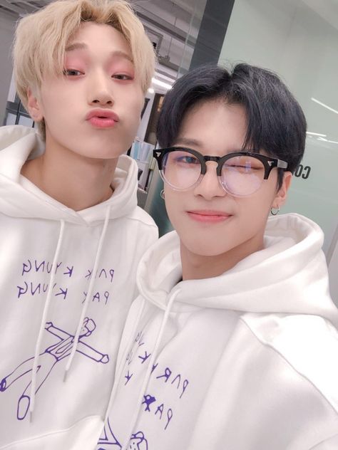 Ateez's San and Wooyoung wore Park Kyung's merch from "Gwichanist" In one of thir Vlives @blockb_official  @ATEEZofficial