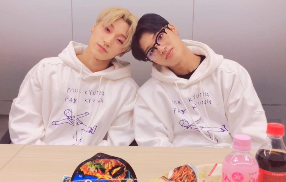 Ateez's San and Wooyoung wore Park Kyung's merch from "Gwichanist" In one of thir Vlives @blockb_official  @ATEEZofficial