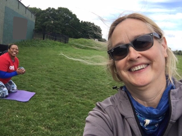 Ali_ORiordan's tweet photo. Happy coach & athlete, out in the fresh air chucking things around #SimpleThings #ParaThrows #SocialDistancing #StayingAware #WansteadFlats https://t.co/aH87gCa3lG