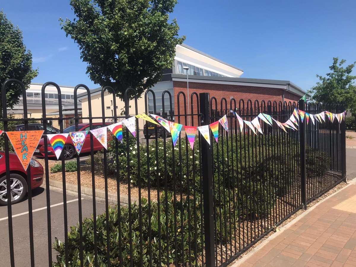 hbiles_wood's tweet photo. Spreading kindness, positivity and hope to all our children, families and community during Mental Health Awareness Week. Thank you to everyone for posting your bunting. We hope you all enjoy seeing it on your walks. 🌈 @ForestSandridge @WhiteHorseFed @mentalhealth https://t.co/Z26rCRhIQ7