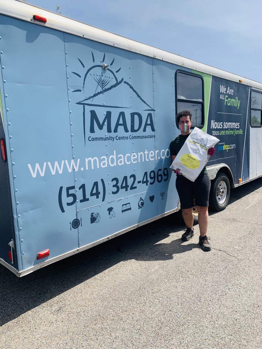 humaneworldcan's tweet photo. Our Montreal #COVID19 Animal Response Team is here to help! ππ
This week they delivered food for dogs and cats to @MADACommunity and @LabreHouse, both essential resources for Montrealers in need. TY Country Cat Food & #truepurechoice, @Mondou, @RolfC_Hagen_Inc and @ZoeForPets. https://t.co/h0SSKXGsoP