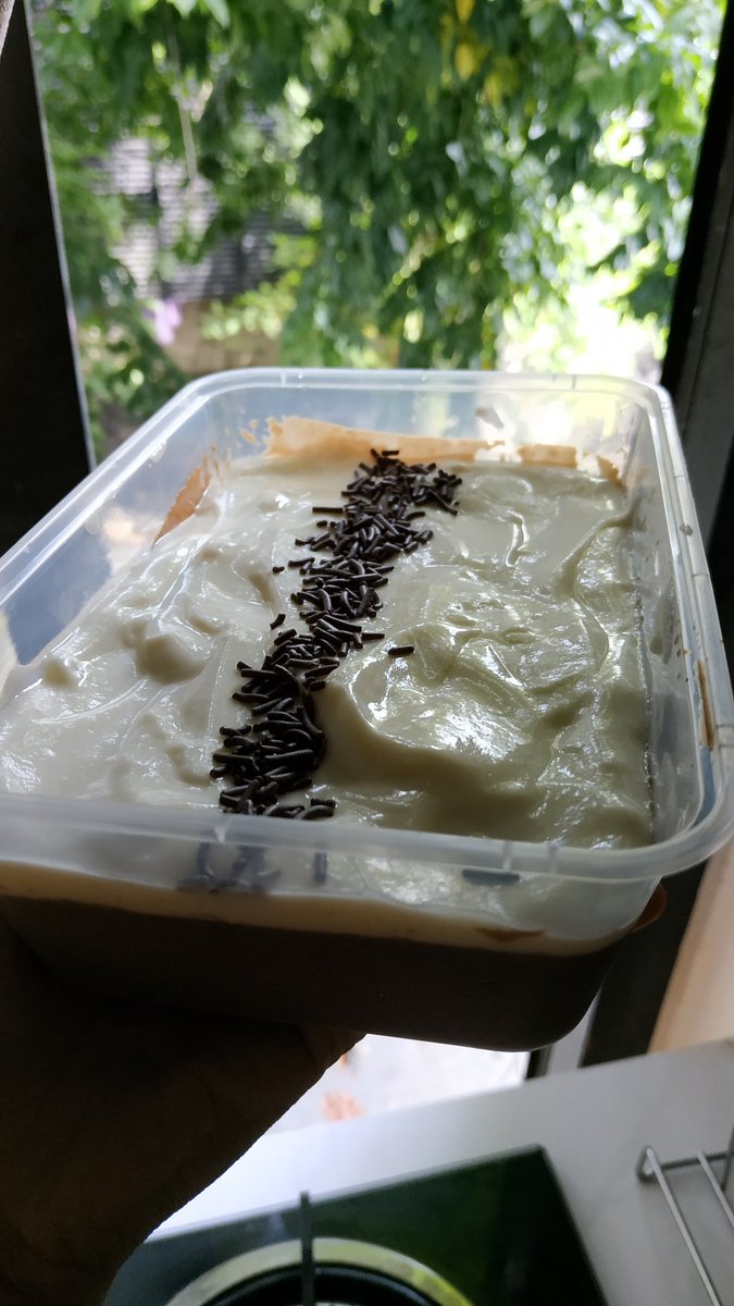 shellasumayku's tweet photo. my choco pudding😍 its lessen my bitterness when i saw #indonesiaterserah https://t.co/YudA5EdxlL