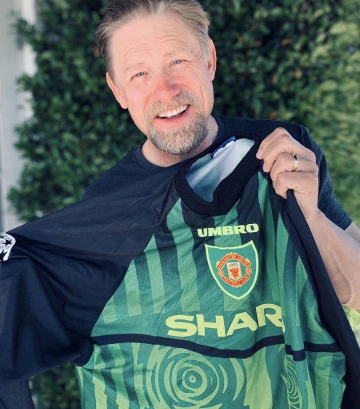 Peter Schmeichel tweet media