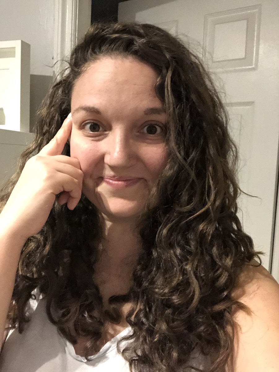 thesonarnetwork's tweet image. Hello! It’s @kristylapointe and I’ll be taking over the Sonar account today. I’m a screenwriter &amp;amp; actor and host of the @SpillingEve podcast. 

Accepting questions or comments on:

•@KillingEve 
•how to procrastinate 
•the Bon Appétit test kitchen