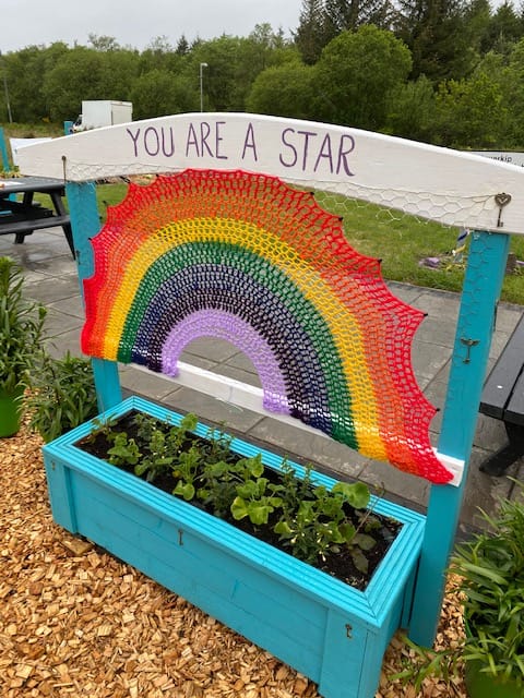 BloominInverkip's tweet photo. We would like to say ' Thank you' to our Key Workers that have been keeping us safe and keeping our community going❤ We hope that our local community can enjoy our 'You are a Star' garden as our small tribute to the work our amazing Key Workers are doing🌈
Blooming Inverkip🌺🌺 https://t.co/WUHINL0spd