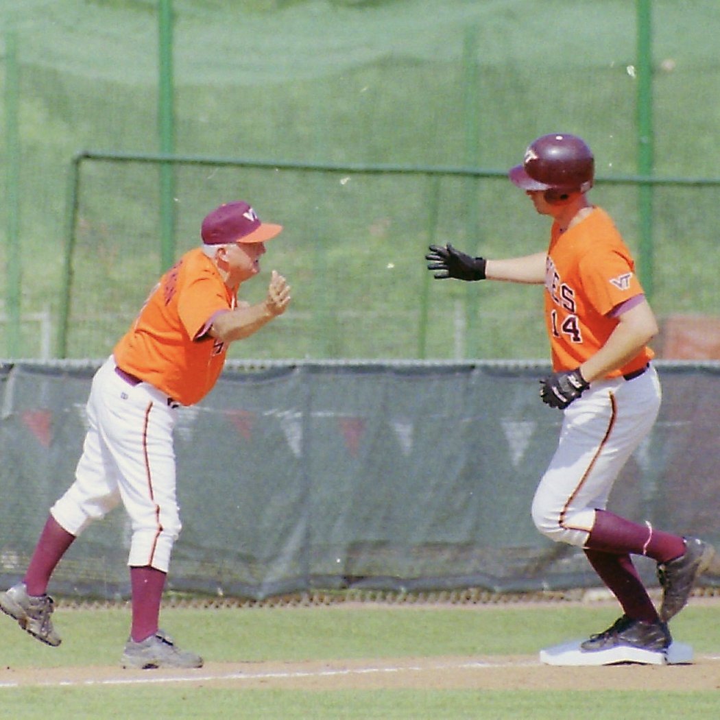 HokiesBaseball's tweet photo. On this date, in 1997, Matt Reynolds hits 2 solo HRs, the last in top 9, to break a 2-2 tie then Denny Wagner finishes off a 140-pitch complete game as Tech defeats Southern Cal 3-2 to open the NCAA South II Regional - Coach Hartman’s first NCAA win. https://t.co/OC98iRiXDn