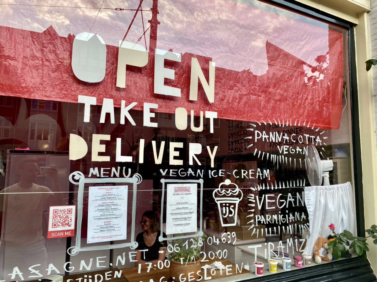 soulpicks's tweet image. Shout out to Lazagne in Amsterdam! This corner shop serves high-quality lasagne and parmigianas. And they’re adding more and more vegan options to the menu 🌱 #communityfavorite #wanttogo #vegan #italian