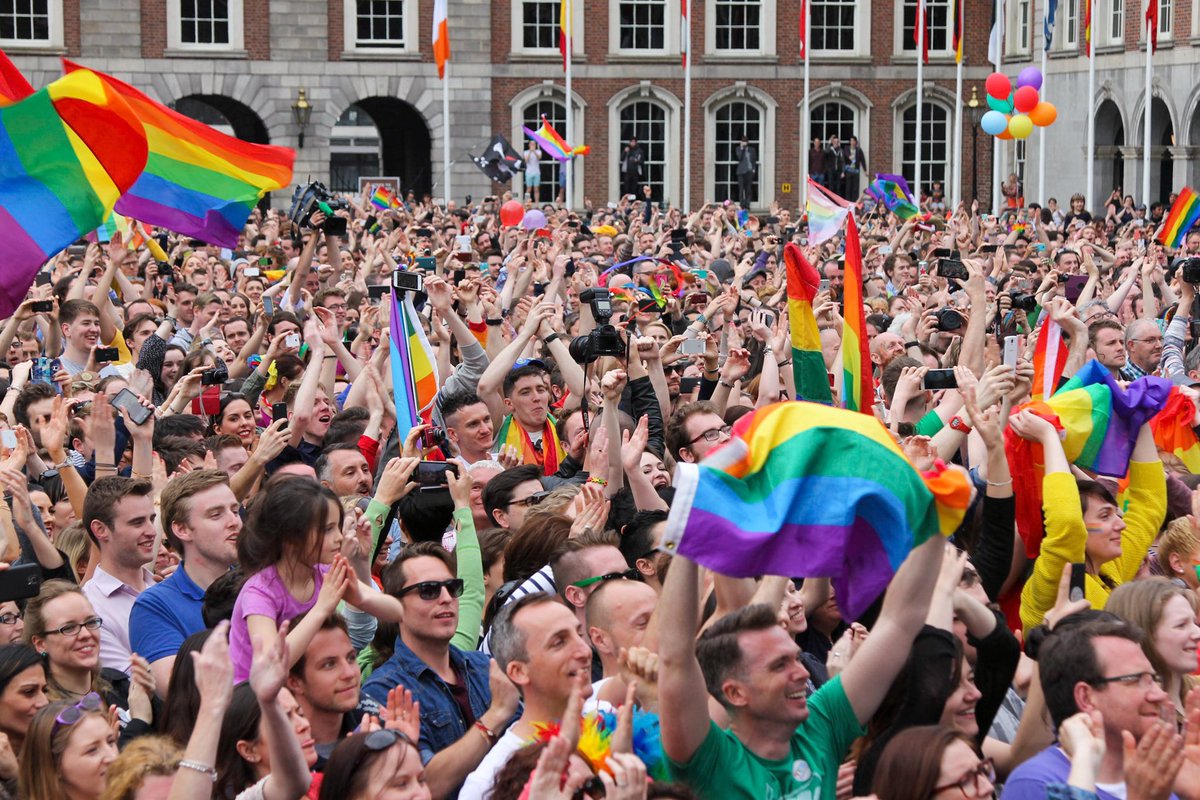 fionndavenport's tweet photo. Five years ago today. Myself and @BobbleheadMo snuck onto the stage in Dublin Castle to bear witness to this remarkably joyous and wonderful moment in Irish history. My proudest day as an Irish person. #marriageref #marriageequality https://t.co/nHWqDeCKHW