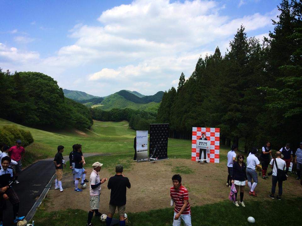 aracofc's tweet photo. That was my first time footgolf 6 years ago ⚽⛳
#footgolf
#firsttime
#6yearsago
#araco https://t.co/M0sKJlXNNq
