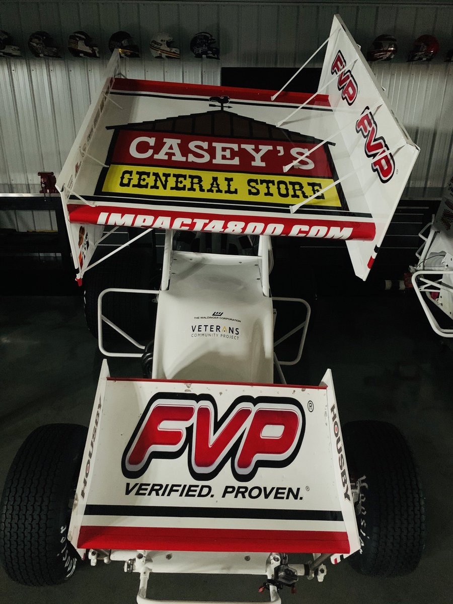 BrianBrown21's tweet photo. Race day for the .@caseysgenstore @FVPparts 21 WITH FANS 

-Series:@WorldofOutlaws 

-Location: Pevely Mo

-Time: 6:30 central 

-PPV: @dirtvision 

@Impact4800 
@championoil 
@jdwelds 
@RaceMaxims 
@WeldRacing 
@SmileysRacing 
@HousbyMack 
#Ditzfeldtransfer 
#GarrettEngines https://t.co/vjc8XEjcI4
