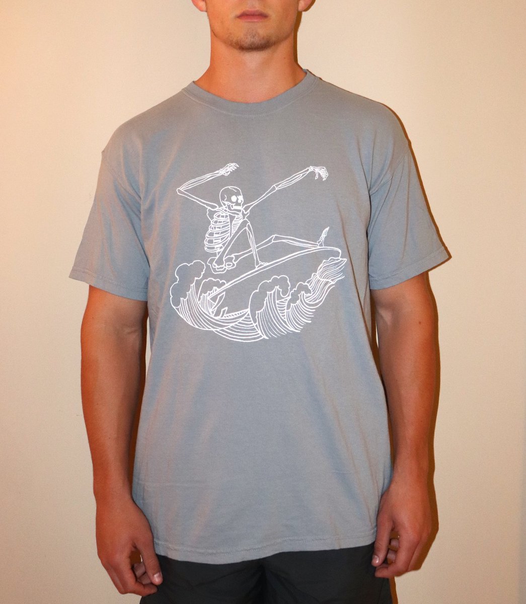SamMotsay's tweet photo. exciting news...now taking preorders for these custom Comfort Colors Skelley t shirts! $20 not including shipping/handling DM/message me to rock one of these bad boys ♡ insta:@motsay_customs https://t.co/P0VOFAhARp