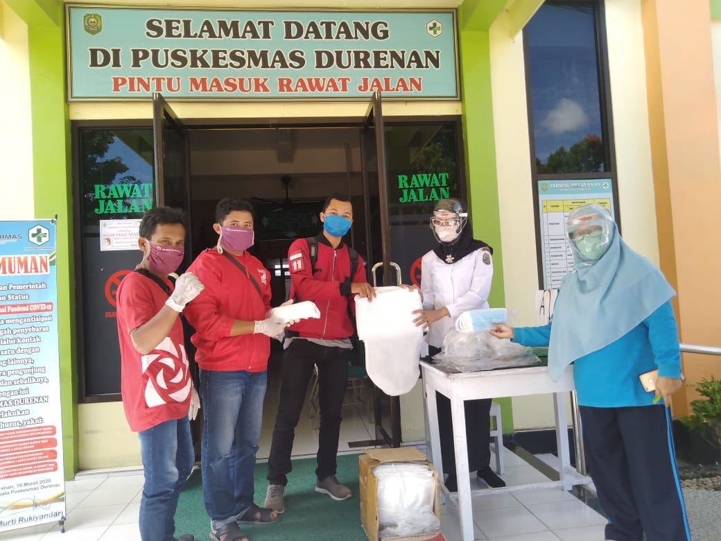 Pemberian APD kepada Puskesmas Durenan dan Puskesmas Pucanganak Kabupaten Trenggalek. Semoga memberikan manfaat. 

#aksilawancovid19
#PSIbersamaRakyat