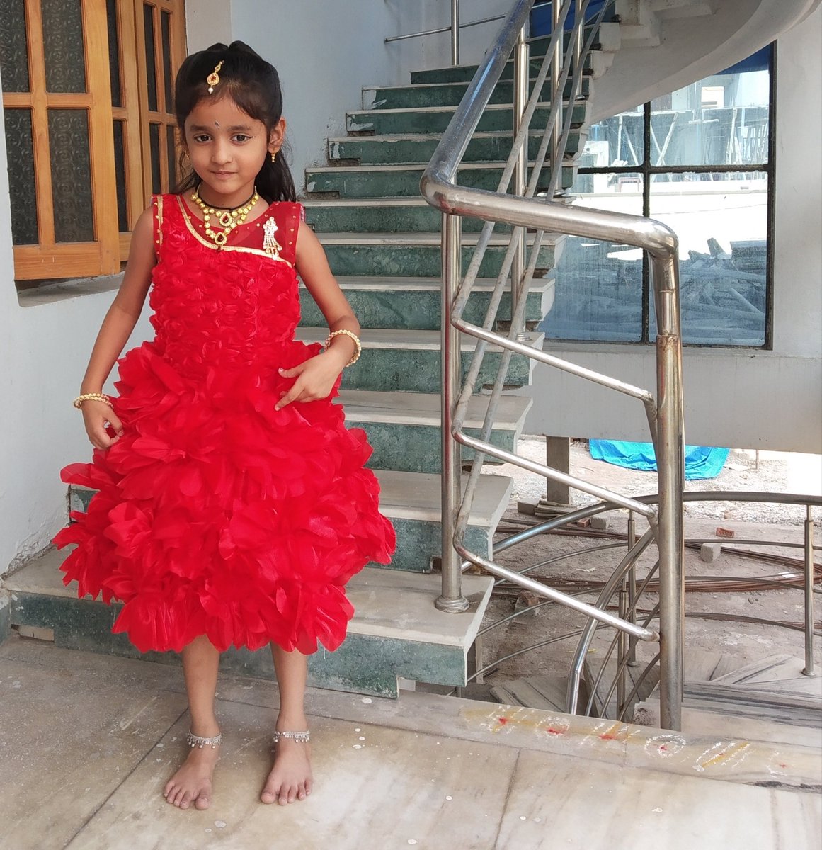 Jthirupathi101's tweet photo. @Colgate @krishnacology @ColgateIndia @iamnagarjuna @chay_akkineni @AkhilAkkineni8 @Samanthaprabhu2 @tarak9999 @urstrulyMahesh @KChiruTweets @AlwaysRamCharan @alluarjun @VenkyMama Your wishes really means a lot
#Nithya #Chotapacket wanna Convey her regards for your birthday wishes.... This tweet made our day really really bright & bigg...
Loads of love towards #Colgate #ColgateSmileGirl https://t.co/hj474IEky6