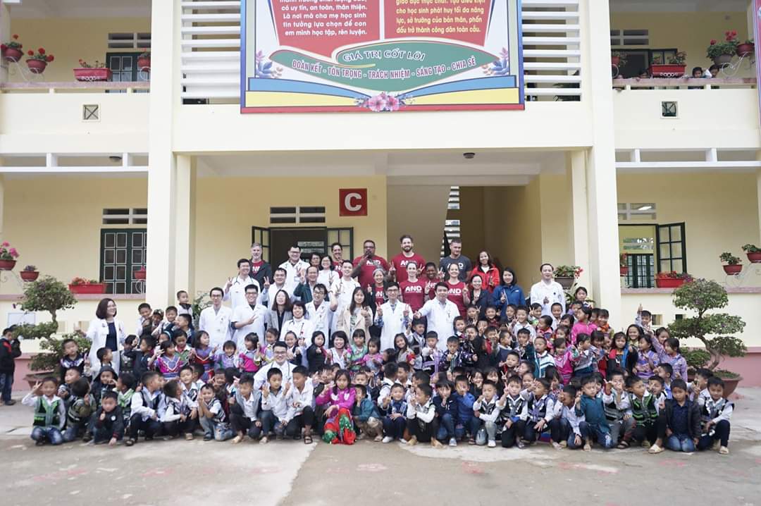 GVIVietnam's tweet photo. When we consistently mobilize highly skilled volunteers to a community, they use their individual skills and talents to catalyze the development of like-minded professionals in their domain.
Thank you, healthcare workers for your heart and service!
#gvivietnam
#medicaldomain https://t.co/VccqiOqF7O