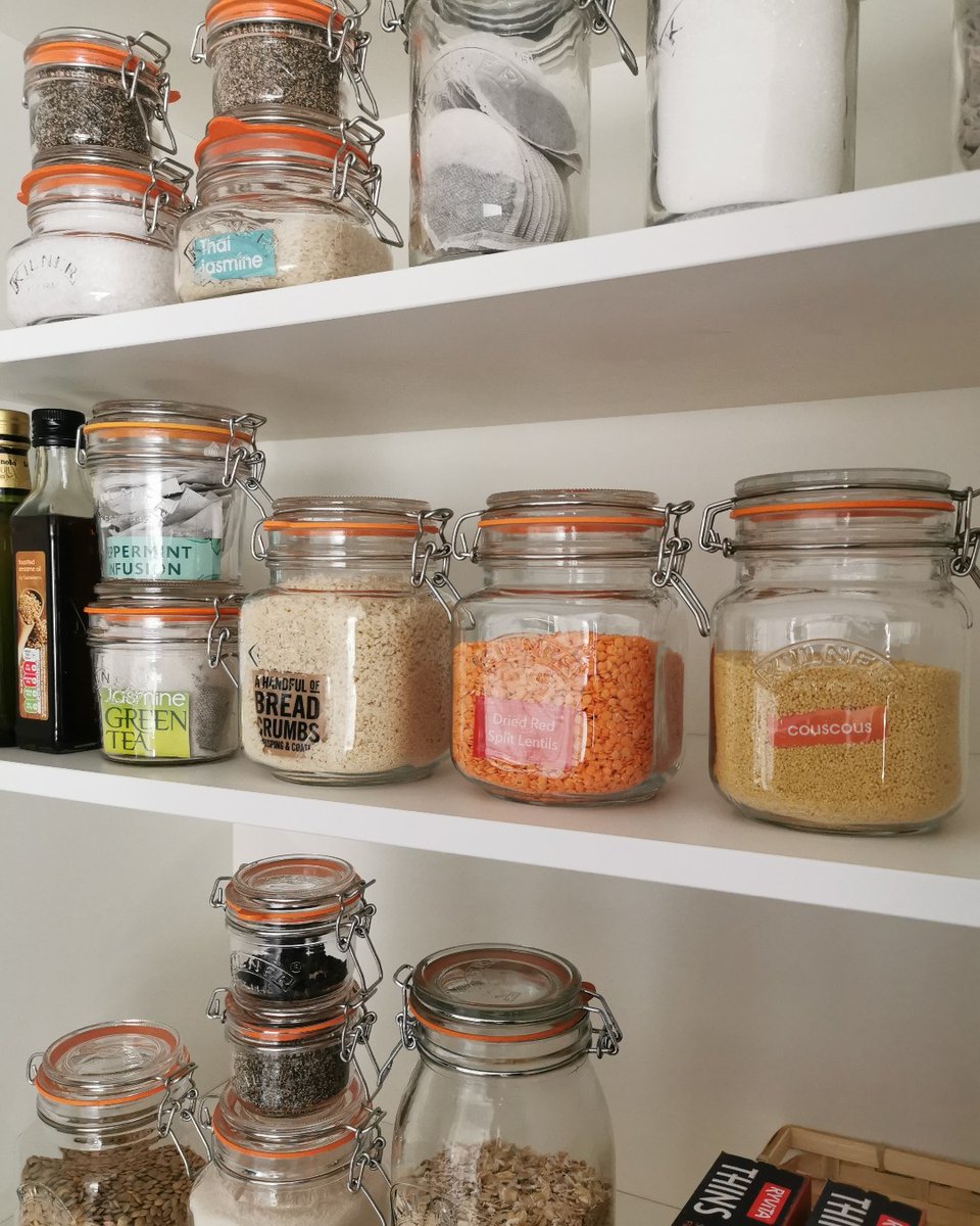 KilnerUK's tweet image. A place for everything and everything in its place.

De-cluttering your kitchen cupboards can be quite therapeutic, helping you to relax and de-stress after a long week. #MentalHealthAwarenessWeek #mindfulness