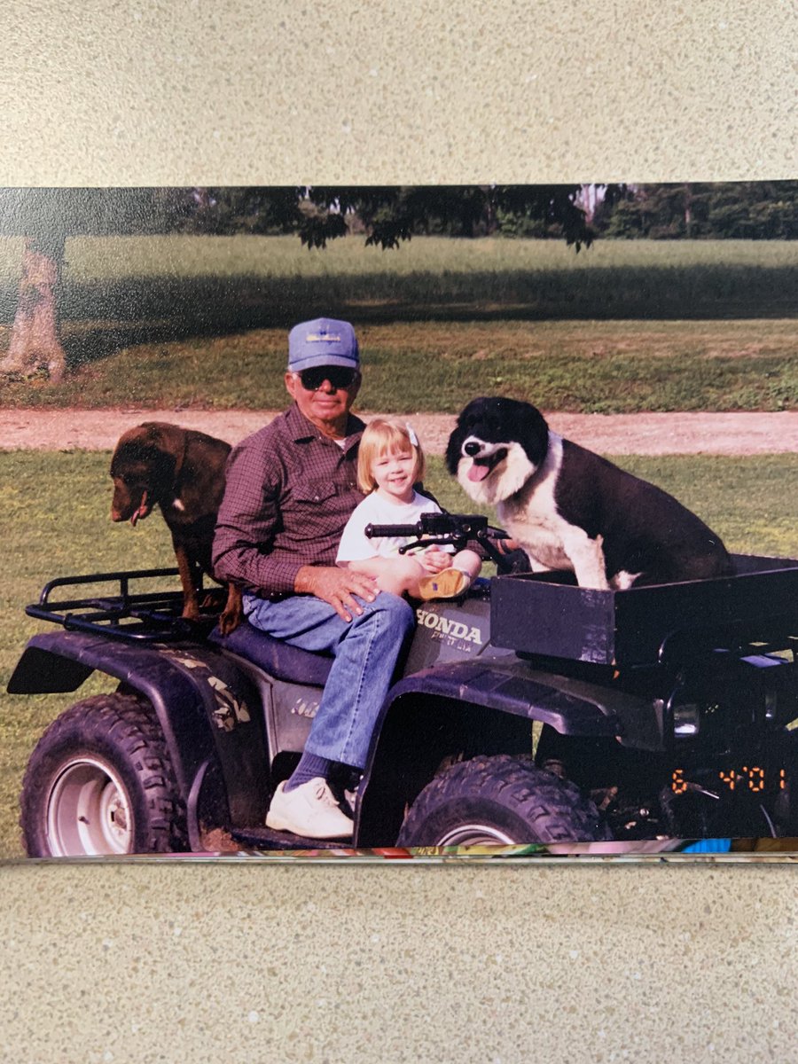 madisonkasmeier's tweet photo. Life is so different without yall❤️ I miss you both dearly. Love you forever and always! https://t.co/t6i7kcZemP