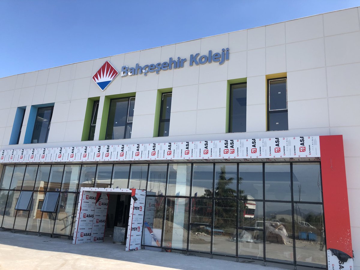 BK Manisa Lise Kampüsü inşaatına son dokunuşlar yapılıyor.<a href="/EnverYucel/">EnverYucel</a> @dagozlem <a href="/ErkenCocukluk/">Hale Güneş</a> <a href="/bahcesehir45/">BK Manisa Kampüsü</a> <a href="/fatlihann/">Fırat atlıhan</a> <a href="/pekgoz_harun/">Harun PEKGÖZ</a> <a href="/nurdanzorer/">Nurdan Gundogdu</a>