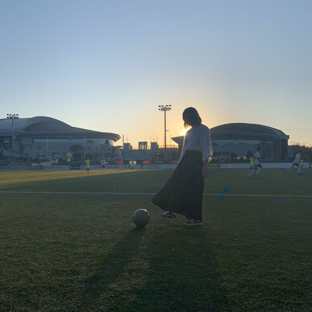 Luceat2012's tweet photo. 【マネージャー紹介】
2回生　冨田鈴
大阪出身で喋ることが大好きな彼女はマネージャーの中ではムードメーカー的存在👸🏻
明るくておもしろい性格から周りの先輩や友達にイジられることが多く、彼女の周りはいつも笑顔に溢れている🤣
選手の元気の源といっても過言ではない😌 https://t.co/U5Kk7gaGRQ