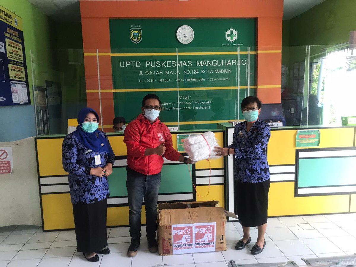 Penyarahan Bantuan kepada Puskesmas Mangunharjo dan Puskesmas Patihan Kota Madiun. Semoga sedikit bantuan kami dapat membatu kinerja Tenaga Medis yang sedang berjuang untuk Negeri ini.
<a href="/abinemilaalya/">Afif Afandi</a>
<a href="/AntoniRaja/">Antoni Lumban raja</a>
#AksiLawanCovid19
#PSIbersamaRakyat