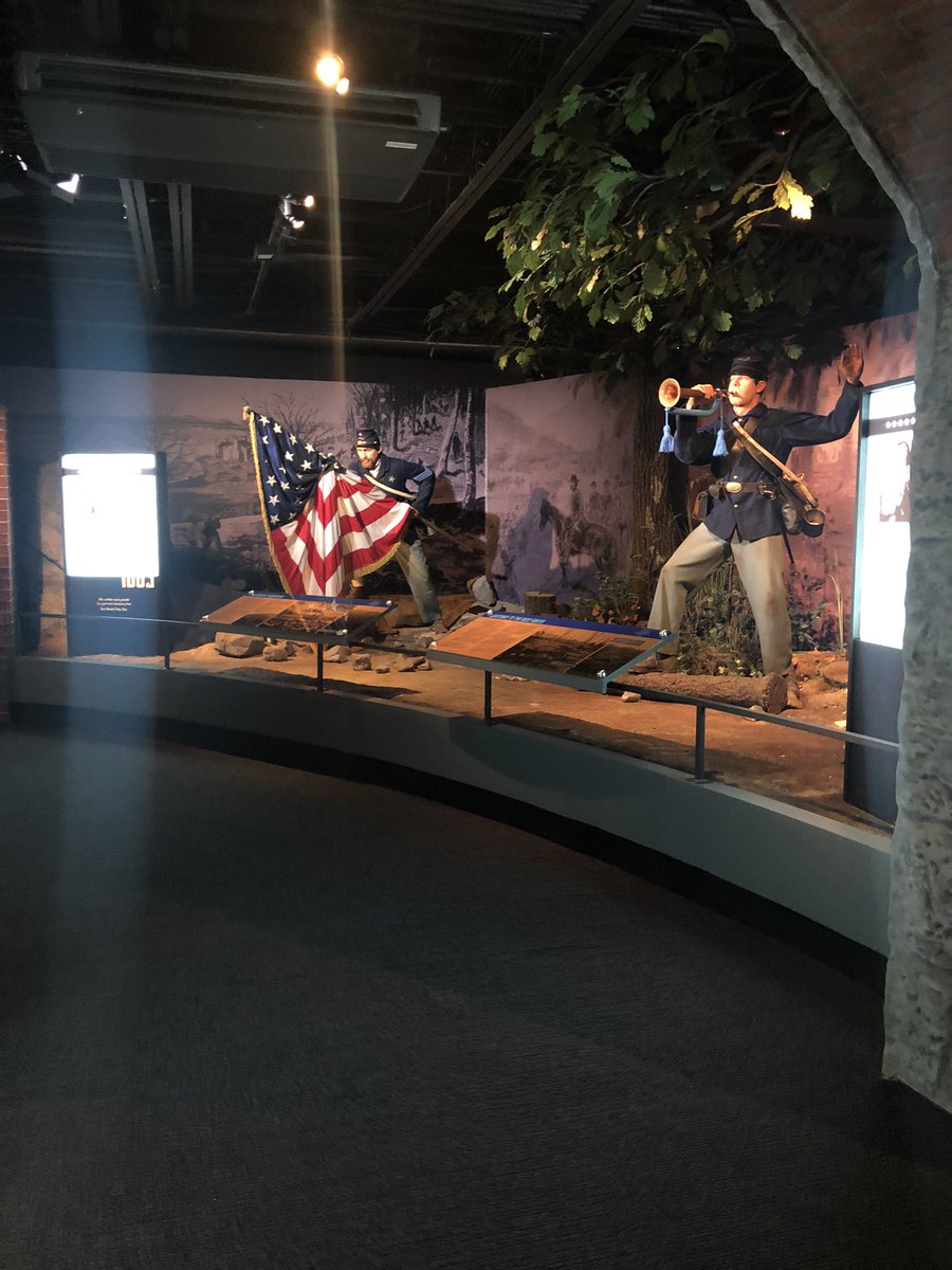 robints's tweet photo. Our community is honoring those who e received the highest honor... The Medal of Honor, the first 52 of which were awarded in Chattanooga.#FirstMedals @moh_chatt https://t.co/gMIo5yXnph