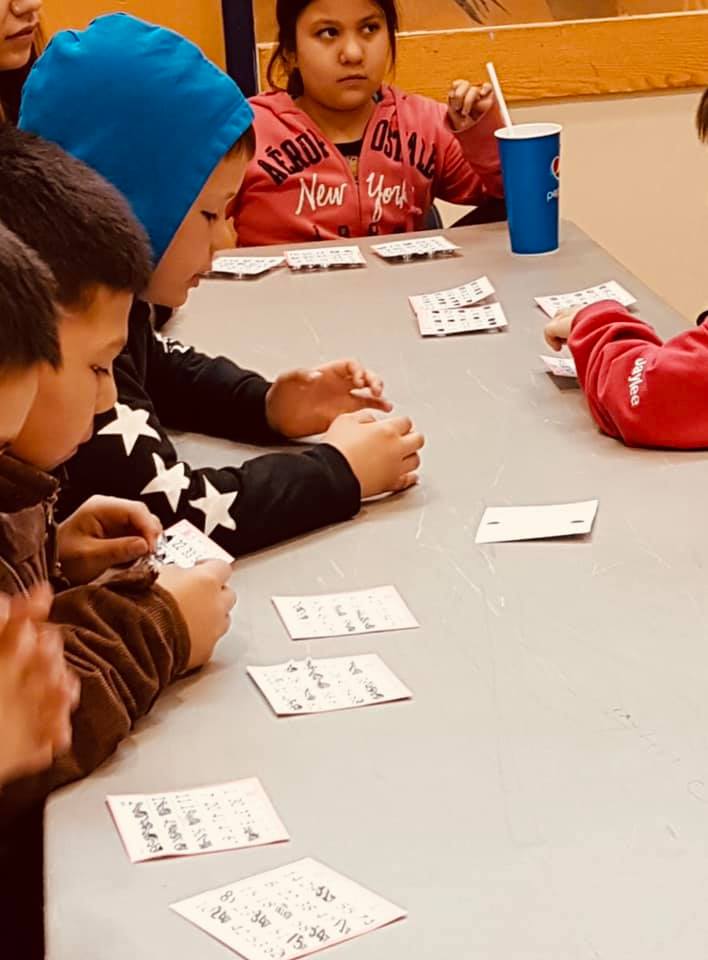 Rossbrook's tweet image. What are you doing to keep busy? Board games? Cards? Bingo? Here’s a flashback to playing a little bingo at @Rossbrook last year! Because, come on, who doesn’t like playing for prizes?!
#undertheB #rossbrookhouse #childrenandyouth #playinggamestokeepbusy