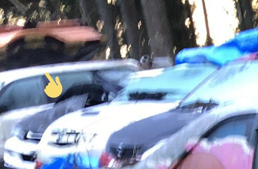 bacchigoo's tweet photo. うちの車両置き場写真撮ってツイッターやらﾌｪｰｽﾌﾞｯｸに晒し上げる草ヒロオタクかなんかしらん人達、放置してある僕にとっては割とどうでもいいプレリュードの痛車には過剰に反応するくせに、それよりも明らかに視界に割り込んできてる宮型霊柩車は頑なに無視するからきらい https://t.co/rRegSsWOAr