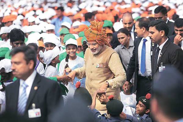 pafcoms's tweet image. देश चले मोदी के संग प्रगति के पथ पर।

 #DeshModiKeSath