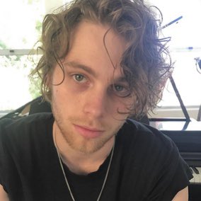 heres a thread of the same photo of luke