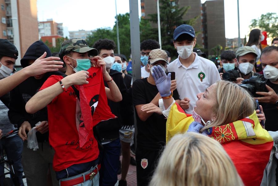 ES NECESARIO CONDENAR UNÁNIMEMENTE LA VIOLENCIA QUE SE SUCEDE EN NUESTRAS CALLES
Es de imperativo que lo hagan todos y cada uno de los políticos en activo. Debe reinar el civismo en todo el estado.
#NoAprendimosNada #QueNoSeRepita #Civismo #Respeto #PoliticosNoEnfretenAlPueblo